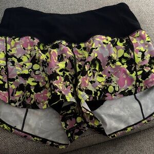 Lulu lemon speed up 2.5” high rise shorts